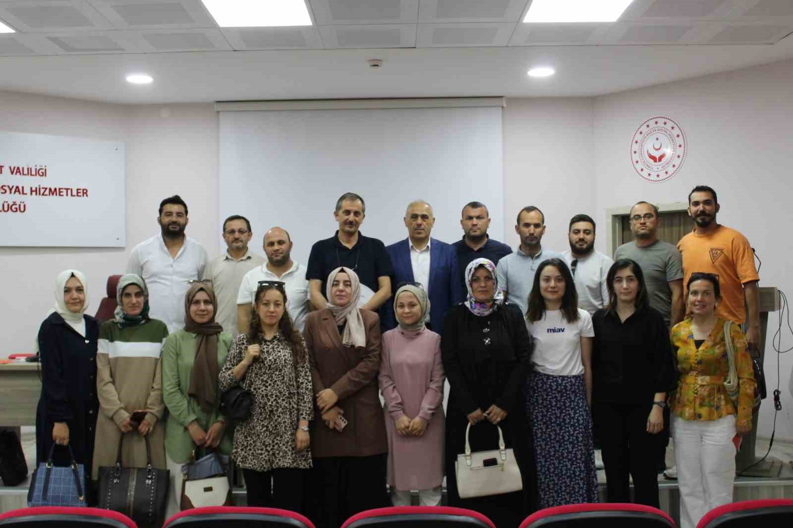 Bayburt’ta afet farkındalık ve psikolojik ilk yardım eğitimleri
