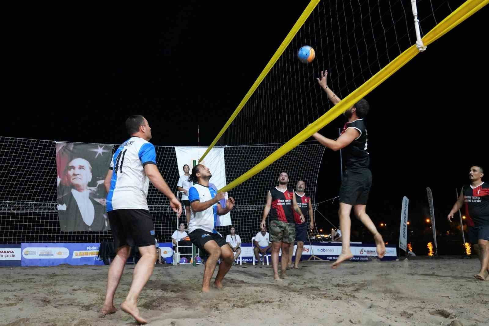 Finike’de voleybol heyecanı yaşandı
