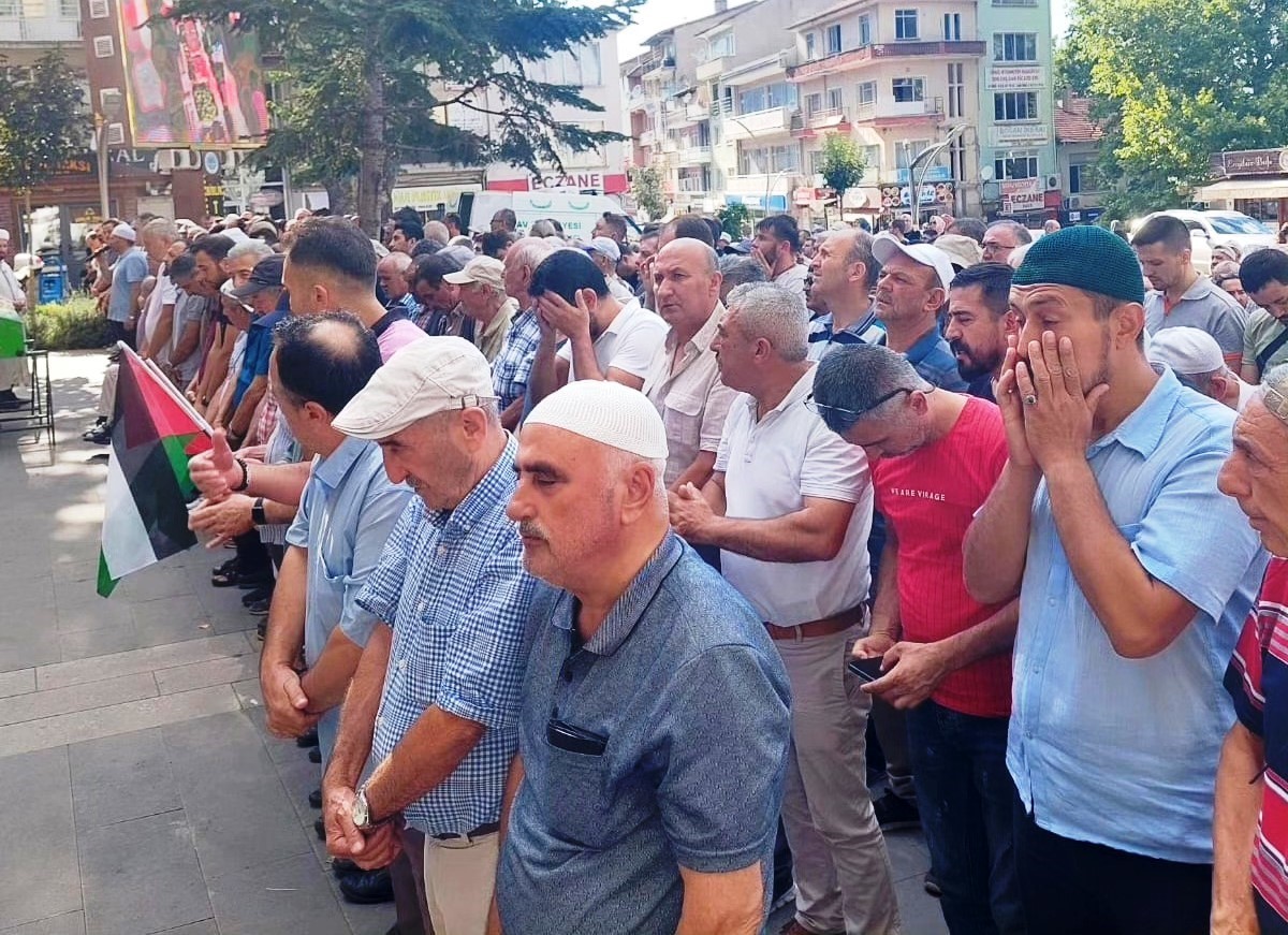 Simav’da Hamas Lideri İsmail Haniye için gıyabi cenaze namazı
