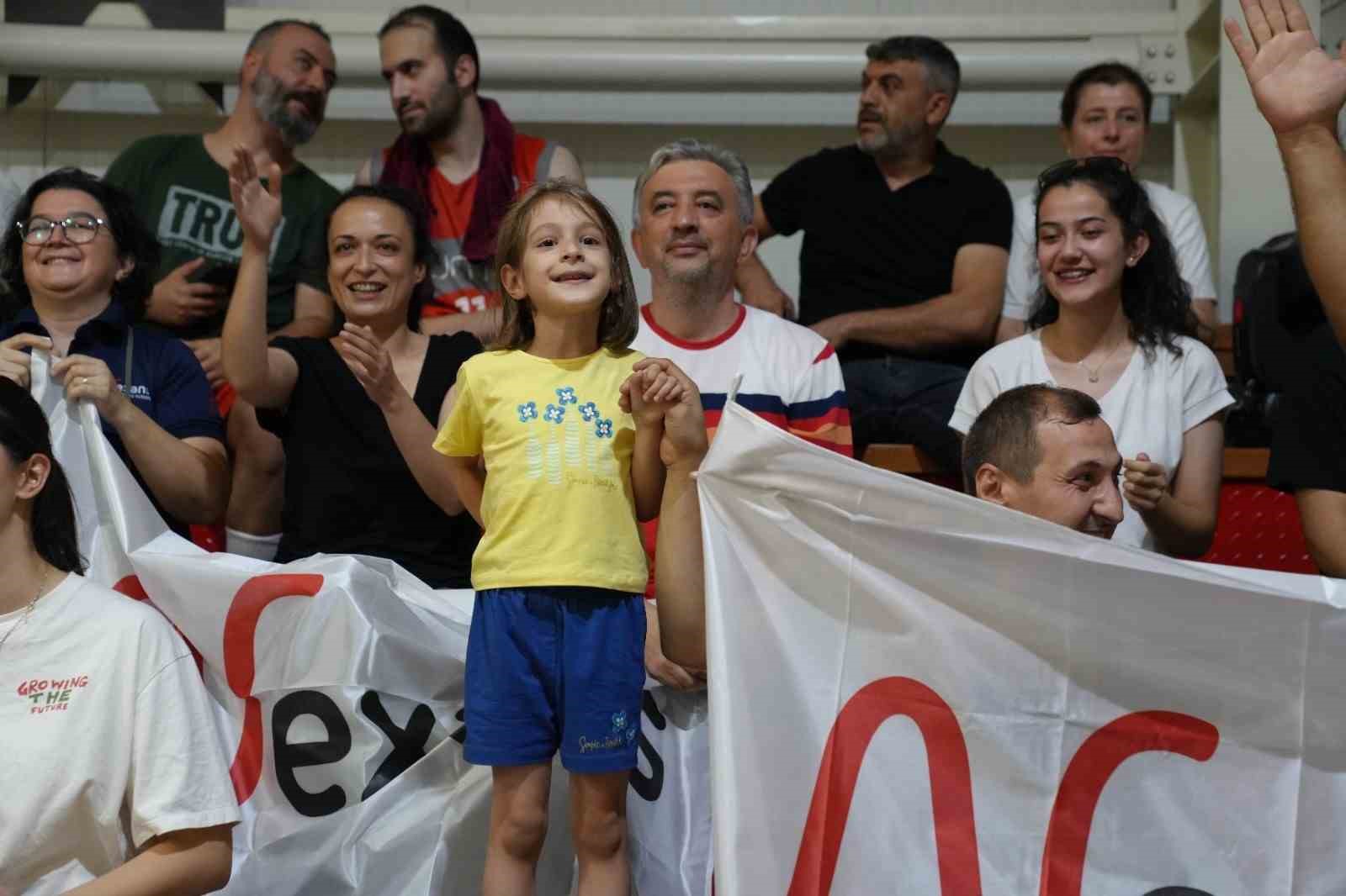 Denizli Şirketler Basketbol Ligi’nde büyük final heyecanı yaşandı
