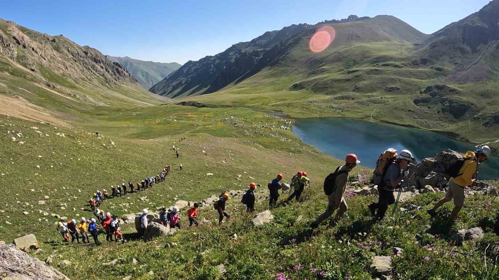 Çayeli’nde 10. Uluslararası Dağcılık Turizm ve Yayla Şenliği festivali düzenlendi
