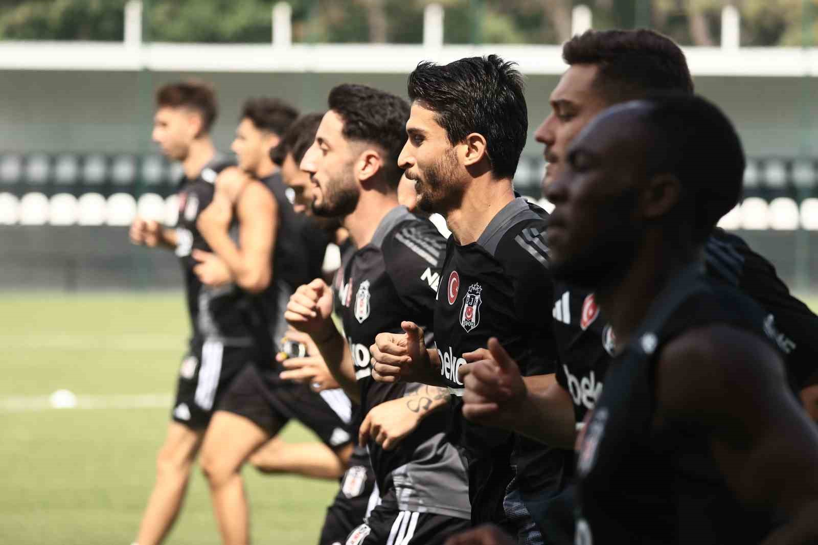 Beşiktaş, Galatasaray maçının hazırlıklarına devam etti
