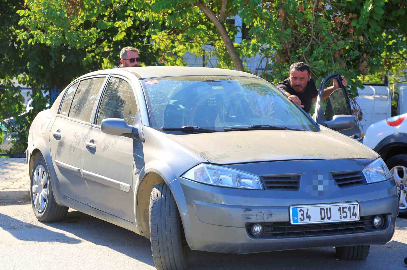 Tartıştığı kişinin arabasını alıp Antalya’ya park etti
