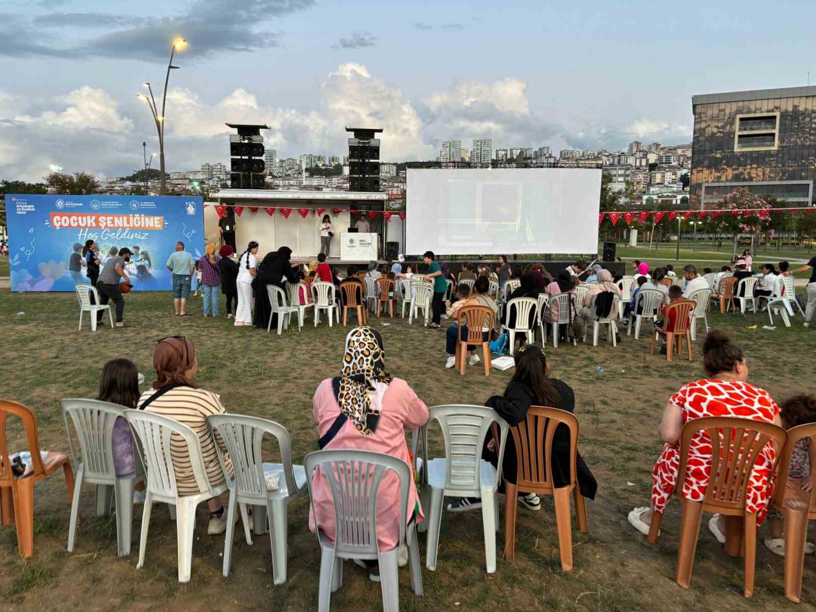 Samsun’da Çocuk Şenliği
