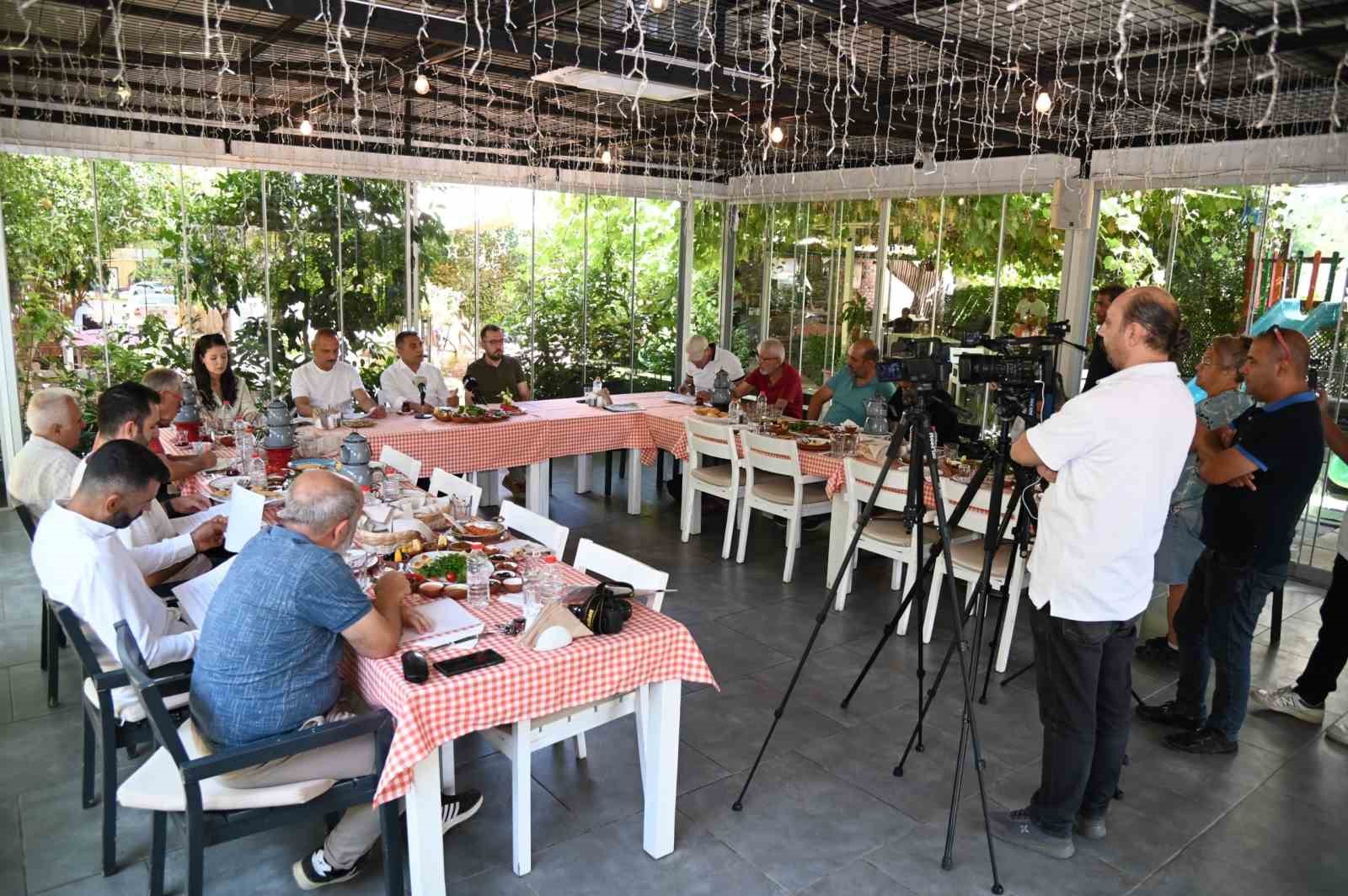 Manavgat Belediye Başkanı Kara 4 ayını değerlendirdi
