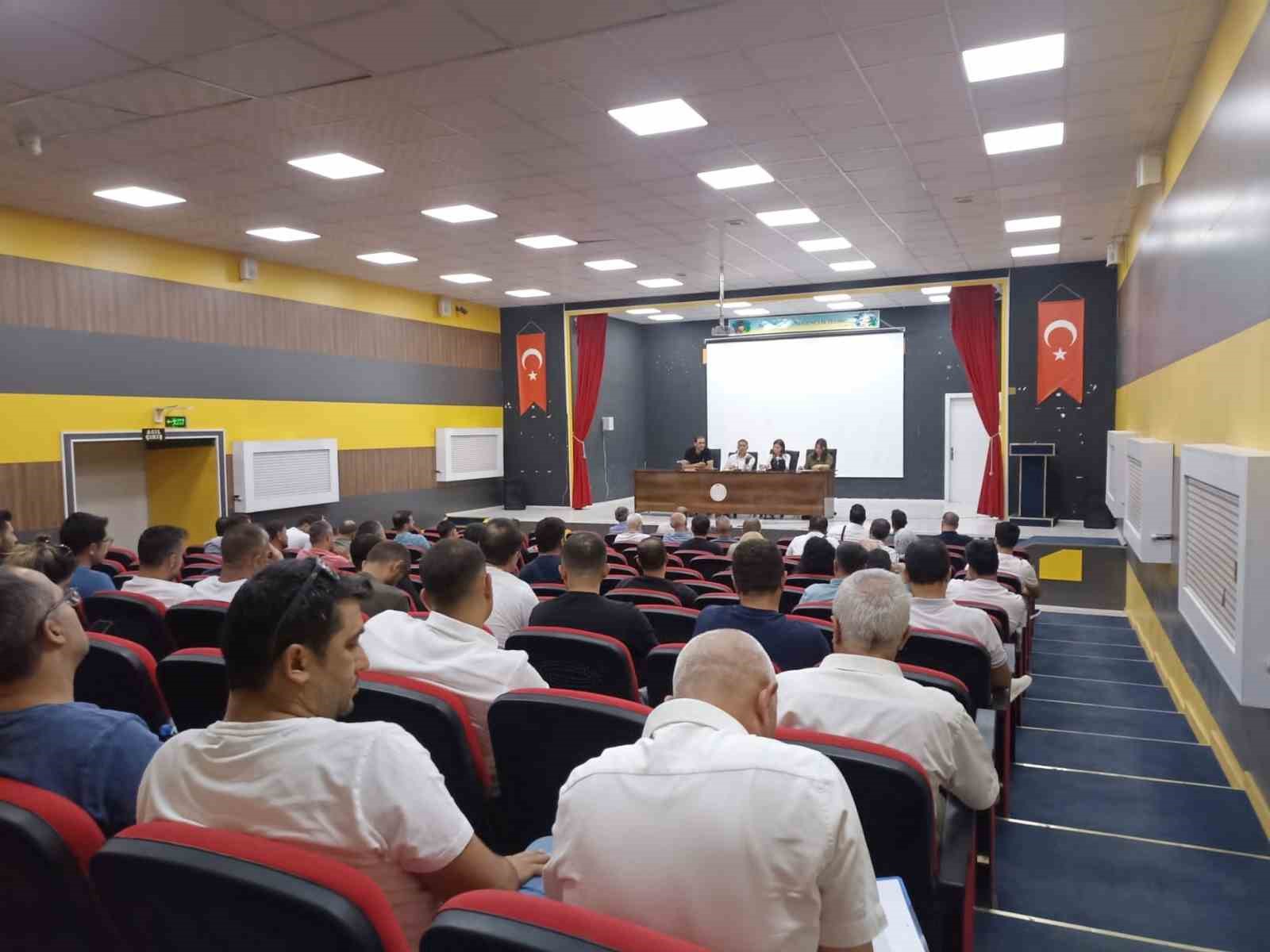 Ağrı’da okullar, yeni projelerle donatılarak güçlendirilecek
