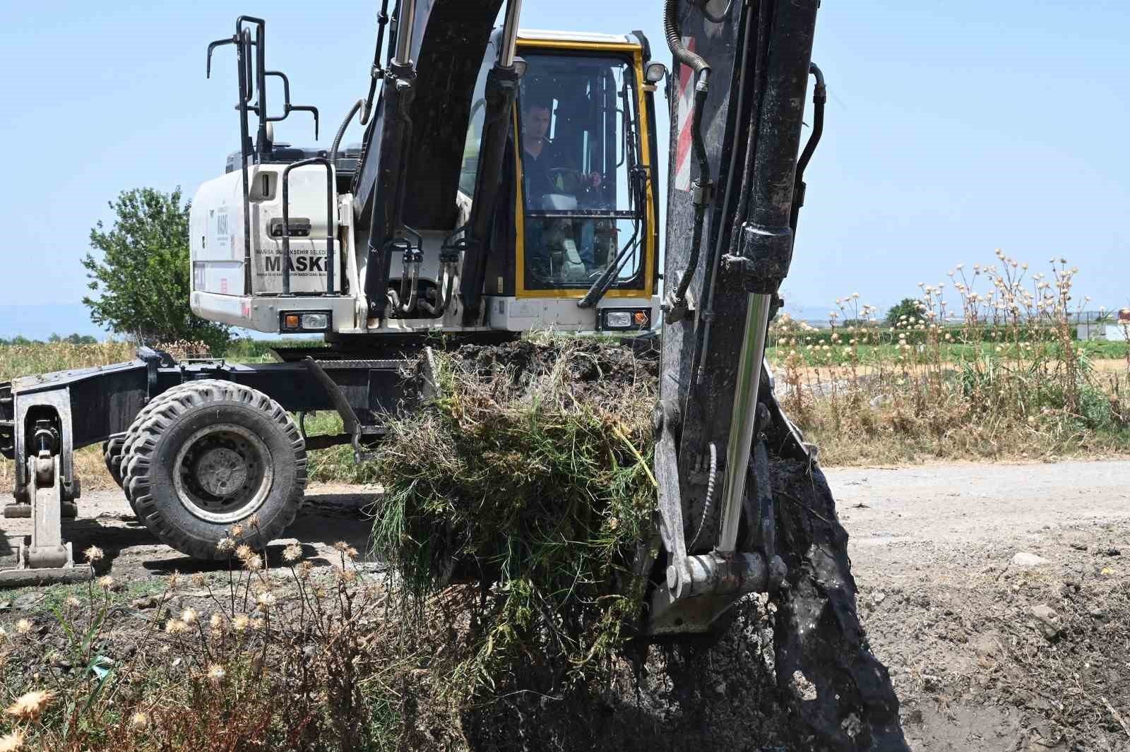 MASKİ’den Yeşilköy Mahallesi’nde dere temizliği
