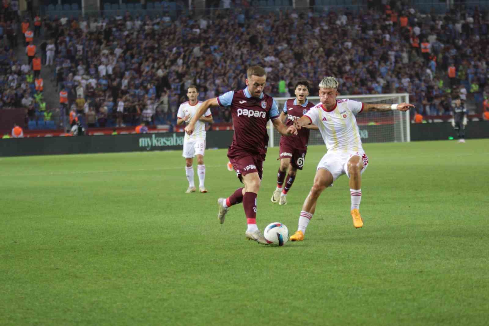 UEFA Avrupa 2. Ön Eleme Turu: Trabzonspor: 0 - Ruzomberok: 0 (İlk yarı)
