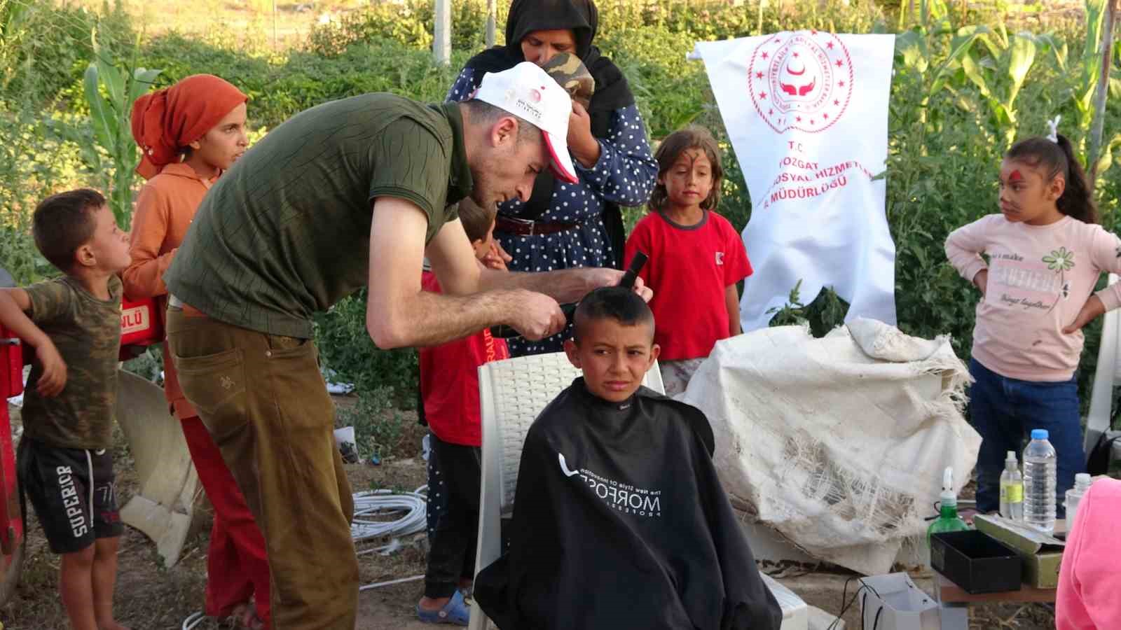 Mevsimlik tarım işçilerinin çocukları düzenlenen etkinlikte gönüllerince eğlendi
