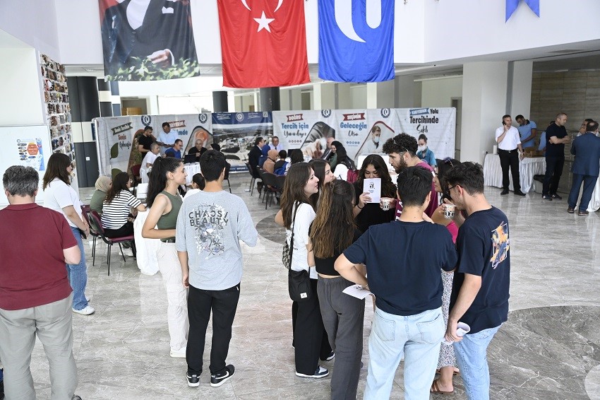 Tercihte ön sırada yer alan Uşak Üniversitesi’nde yüzde 100 doluluk bekleniyor
