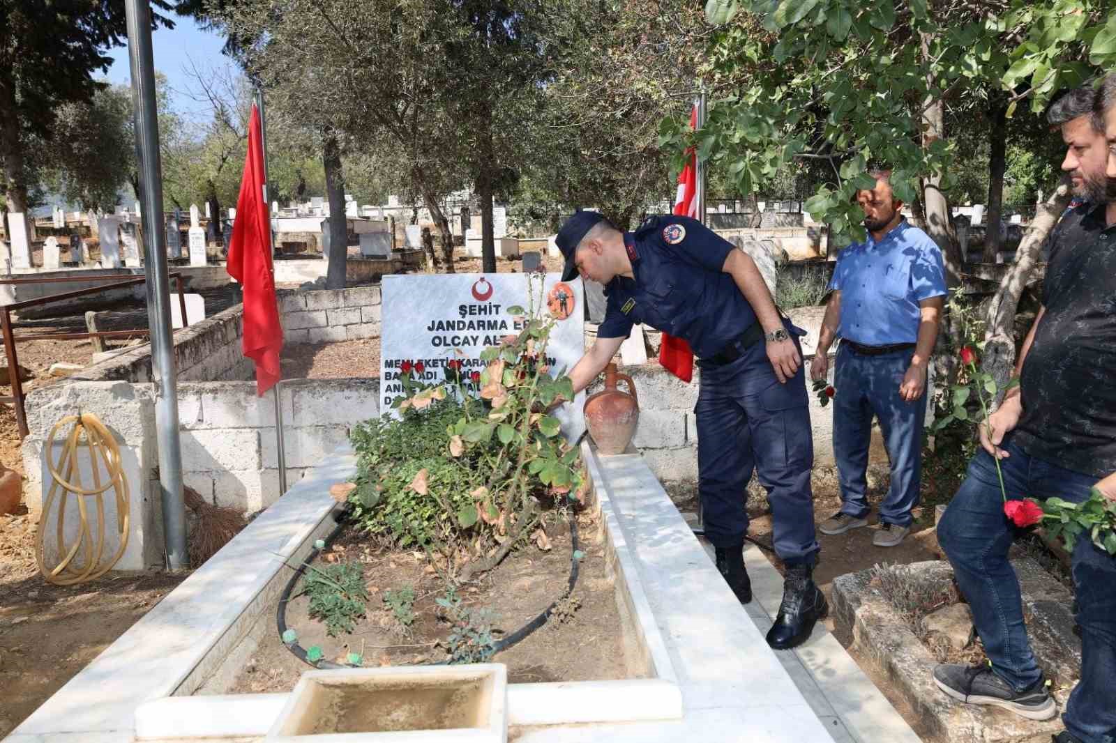 Şehit jandarma er Altun mezarı başında anıldı
