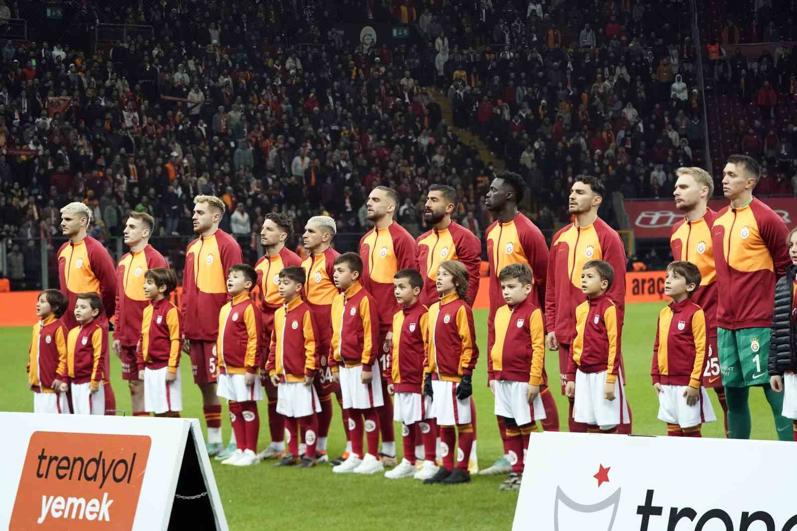 Galatasaray’da hedef sezona kupa ile başlamak
