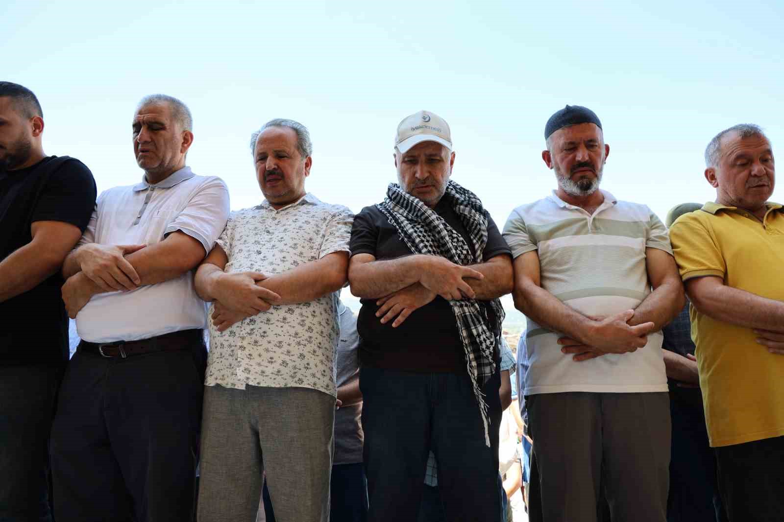 Abdülhamit Han Camii’nde Haniye için gıyabi cenaze namazı
