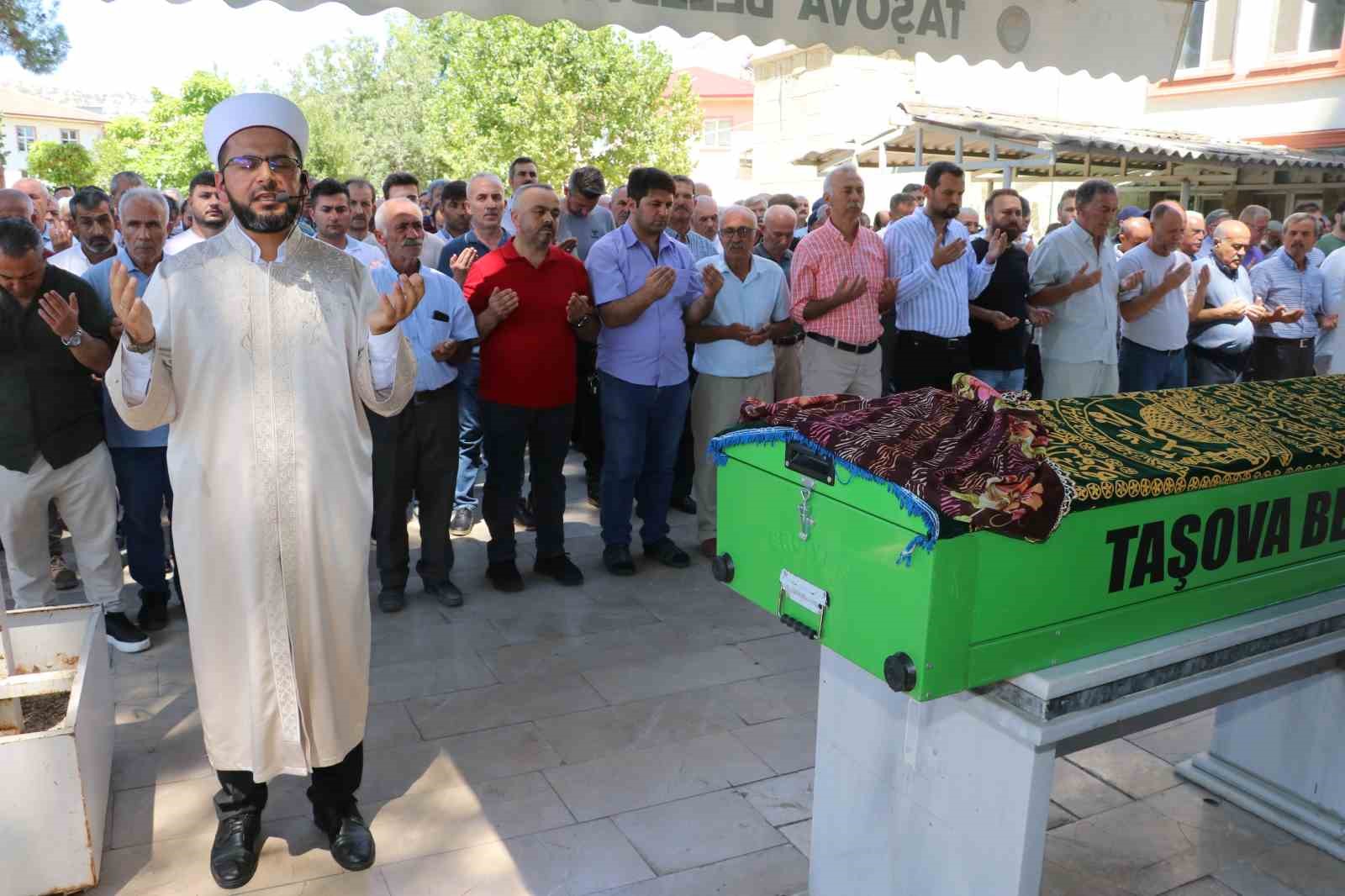 Haniye için Amasya’da gıyabi cenaze namazı kılındı
