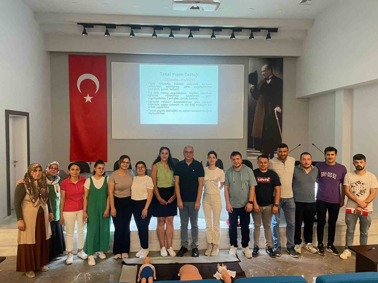 DOSTEM’de temel ilk yardım eğitimleri tüm hızıyla sürüyor
