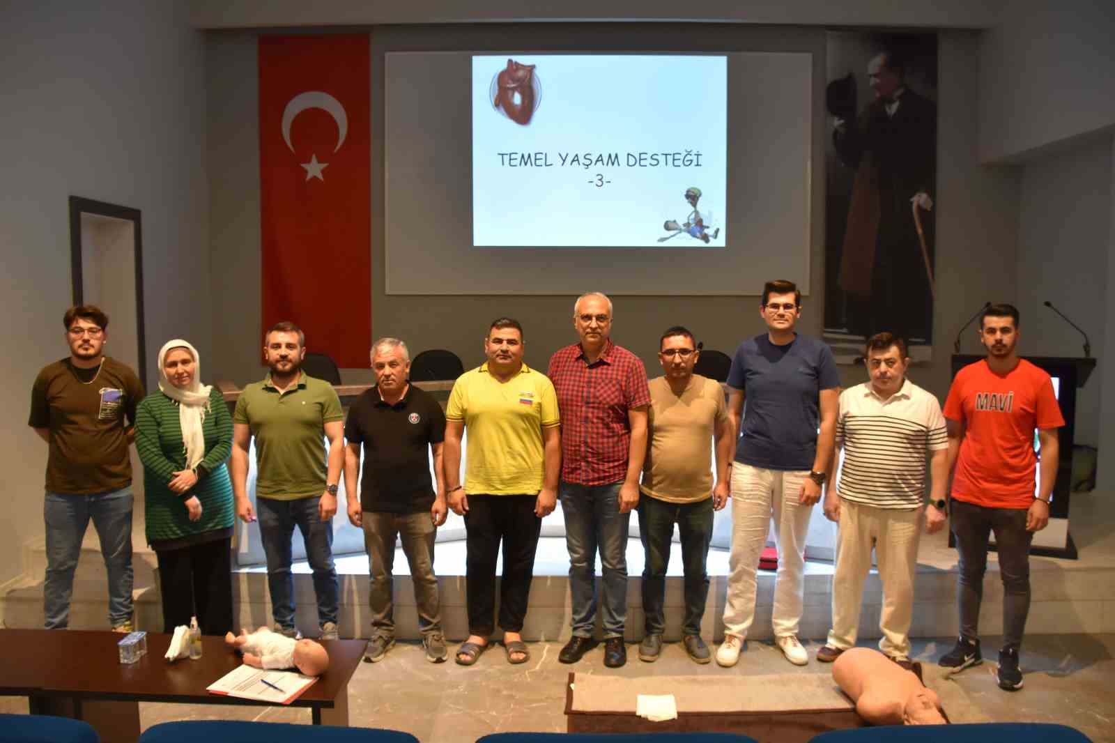 DOSTEM’de temel ilk yardım eğitimleri tüm hızıyla sürüyor
