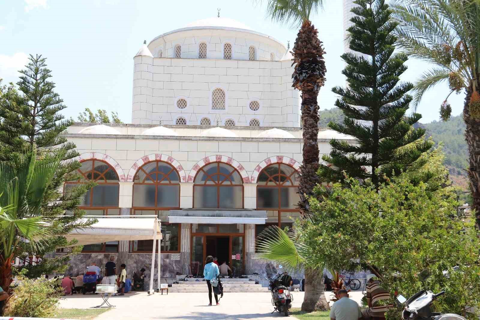 Fethiye’de Haniye için gıyabi cenaze namazı kılındı
