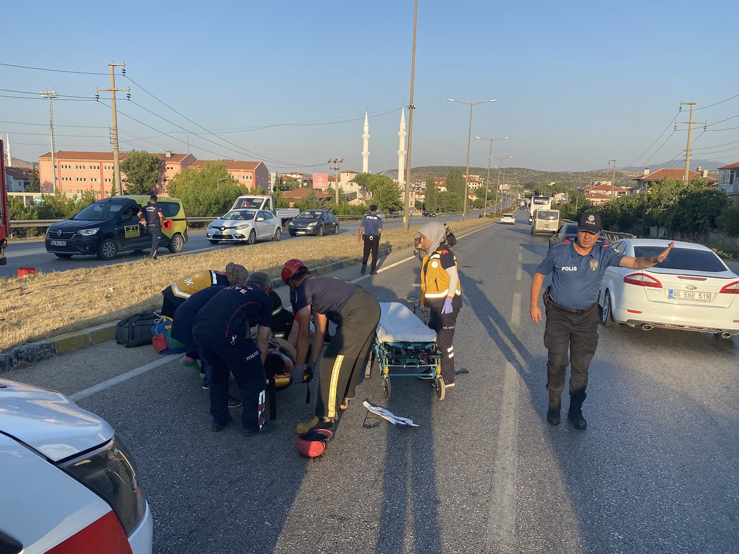 Manisa’da motosiklet devrildi: 1 yaralı
