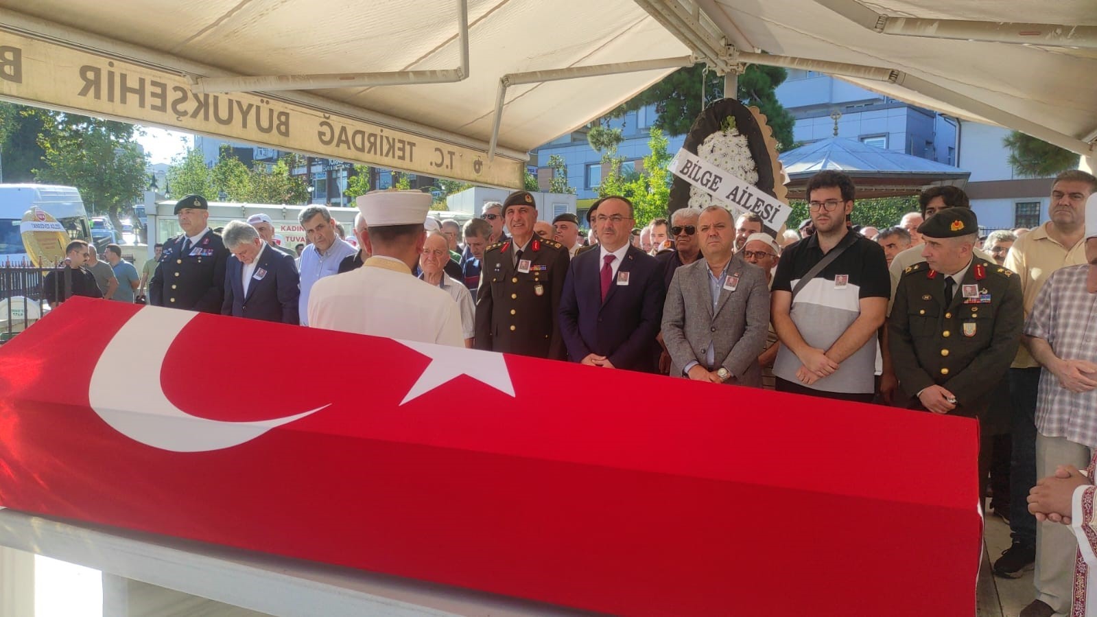 93 yaşındaki tümgeneral son yolculuğuna uğurlandı
