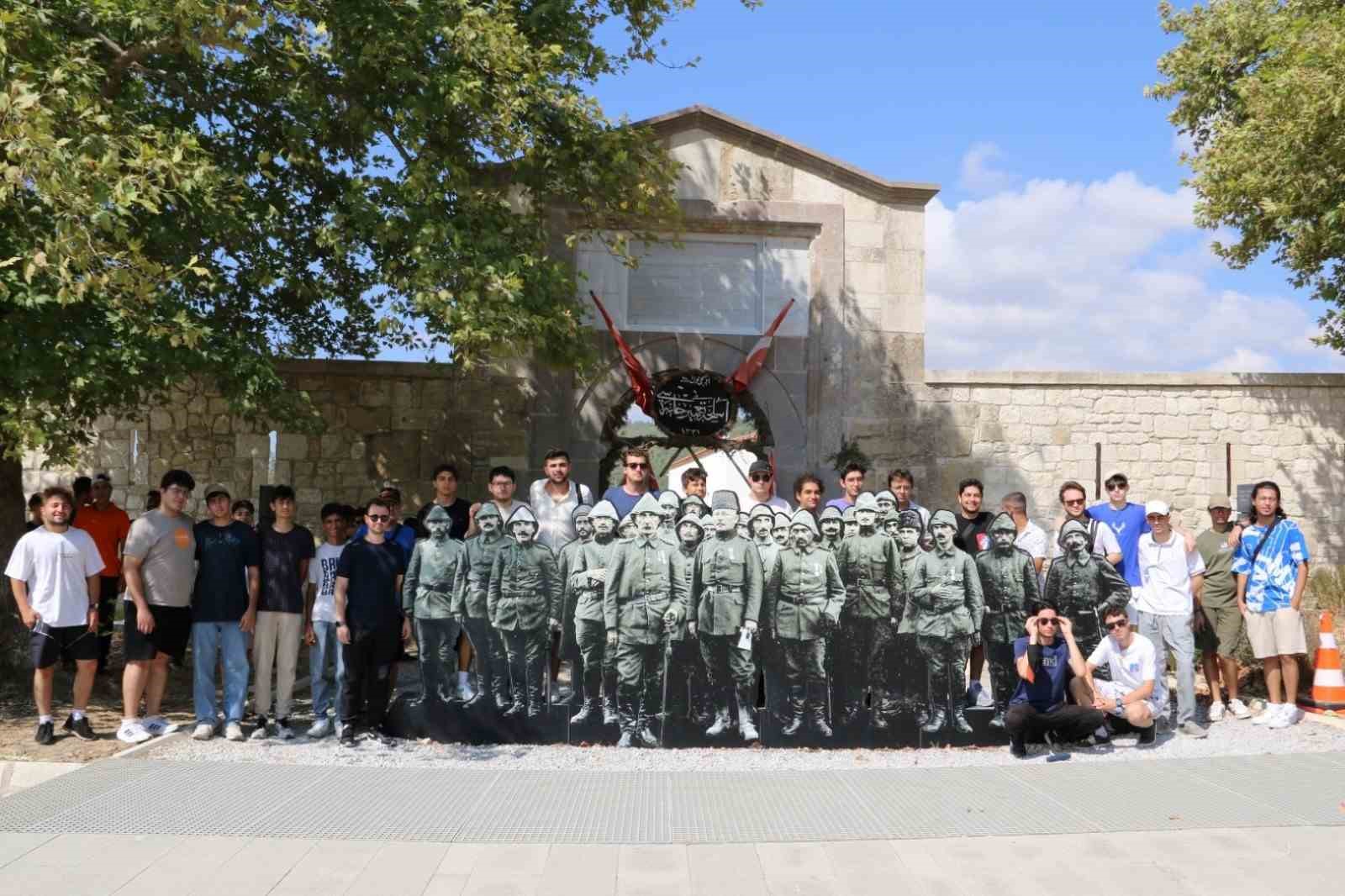 Aydınlı gençler Çanakkale’de tarihi ve kültürel bir yolculuğa çıktı
