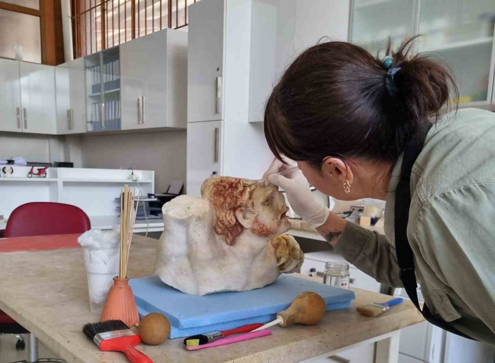 Laodikya’da arkeologları heyecanlandıran buluş
