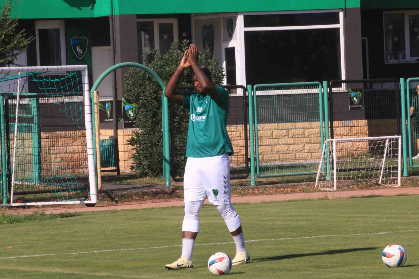 Hazırlık maçı: Kocaelispor: 1 - Al Bukiryah FC: 1
