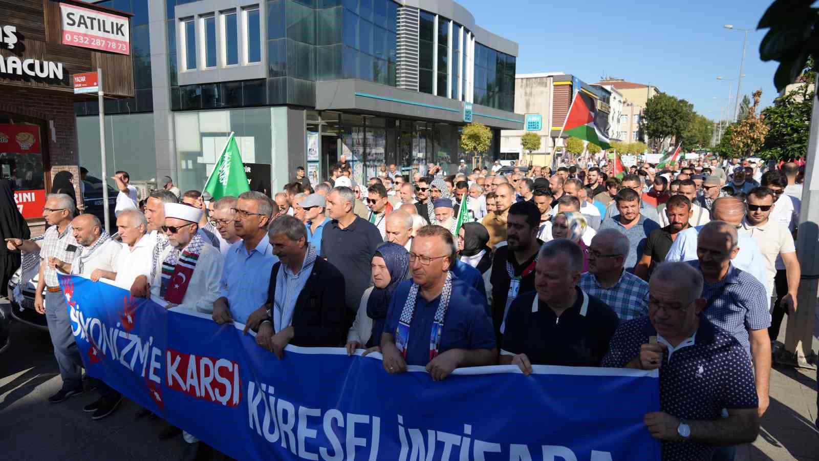 Sakarya’da binler Gazze ve İsmail Haniye için yürüdü
