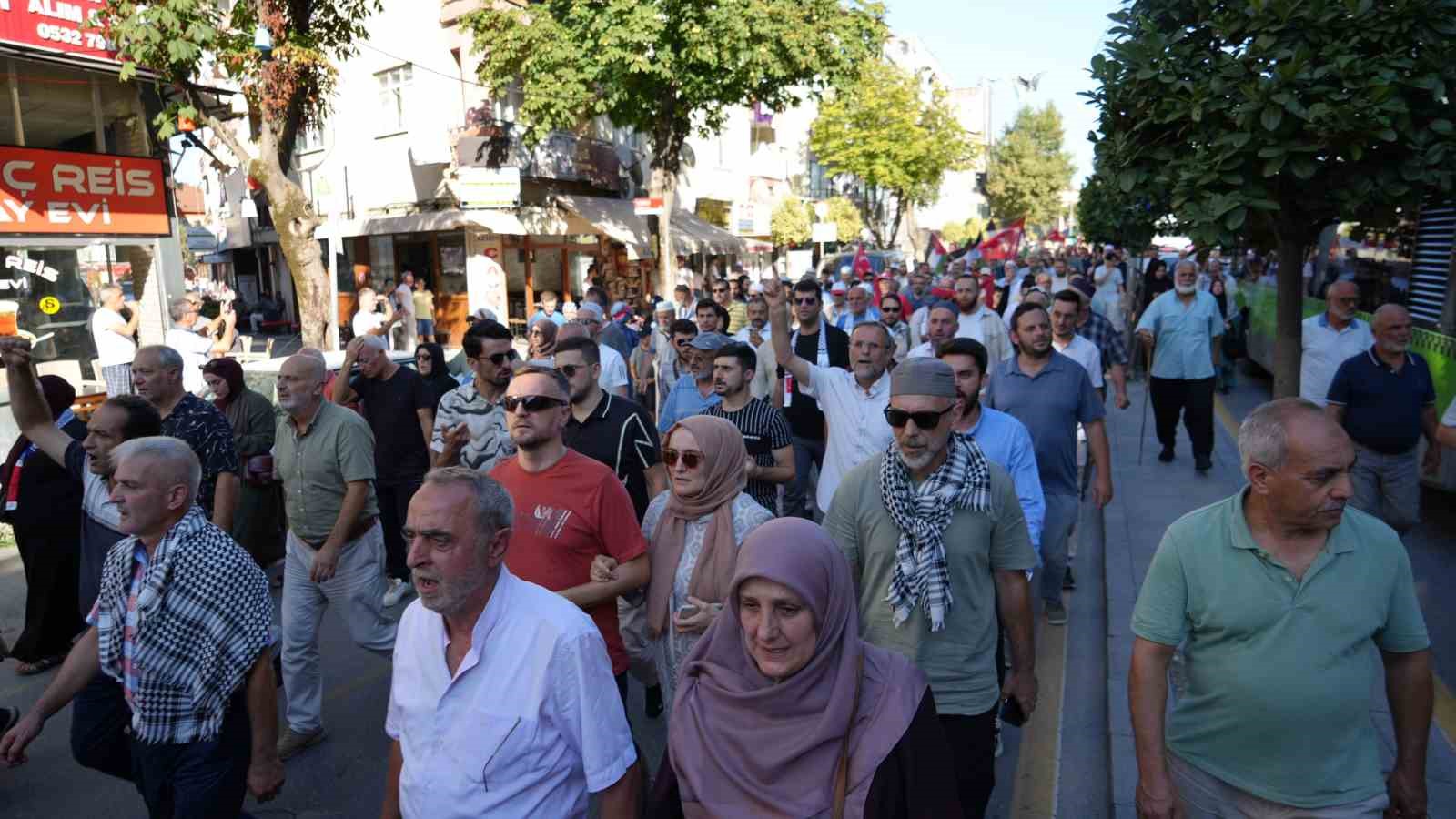 Sakarya’da binler Gazze ve İsmail Haniye için yürüdü
