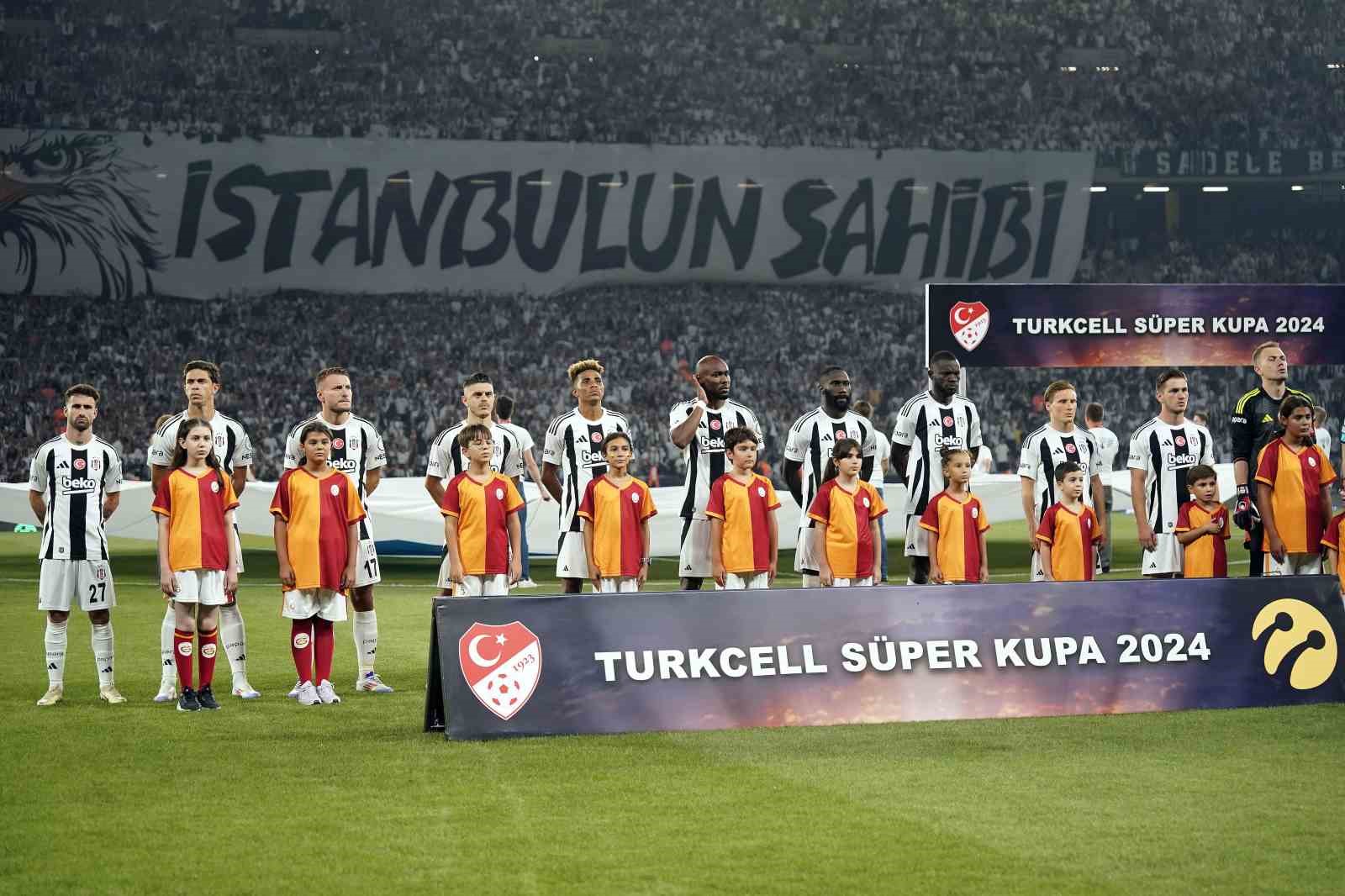 Turkcell Süper Kupa: Galatasaray: 0 - Beşiktaş: 1 (Maç devam ediyor)
