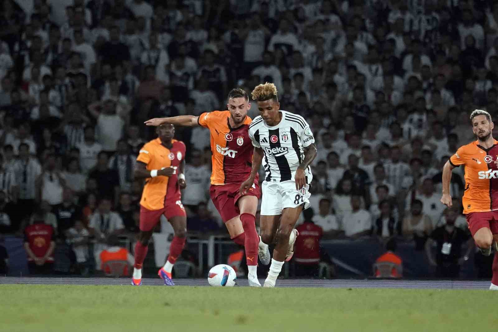 Turkcell Süper Kupa: Galatasaray: 0 - Beşiktaş: 1 (İlk yarı)
