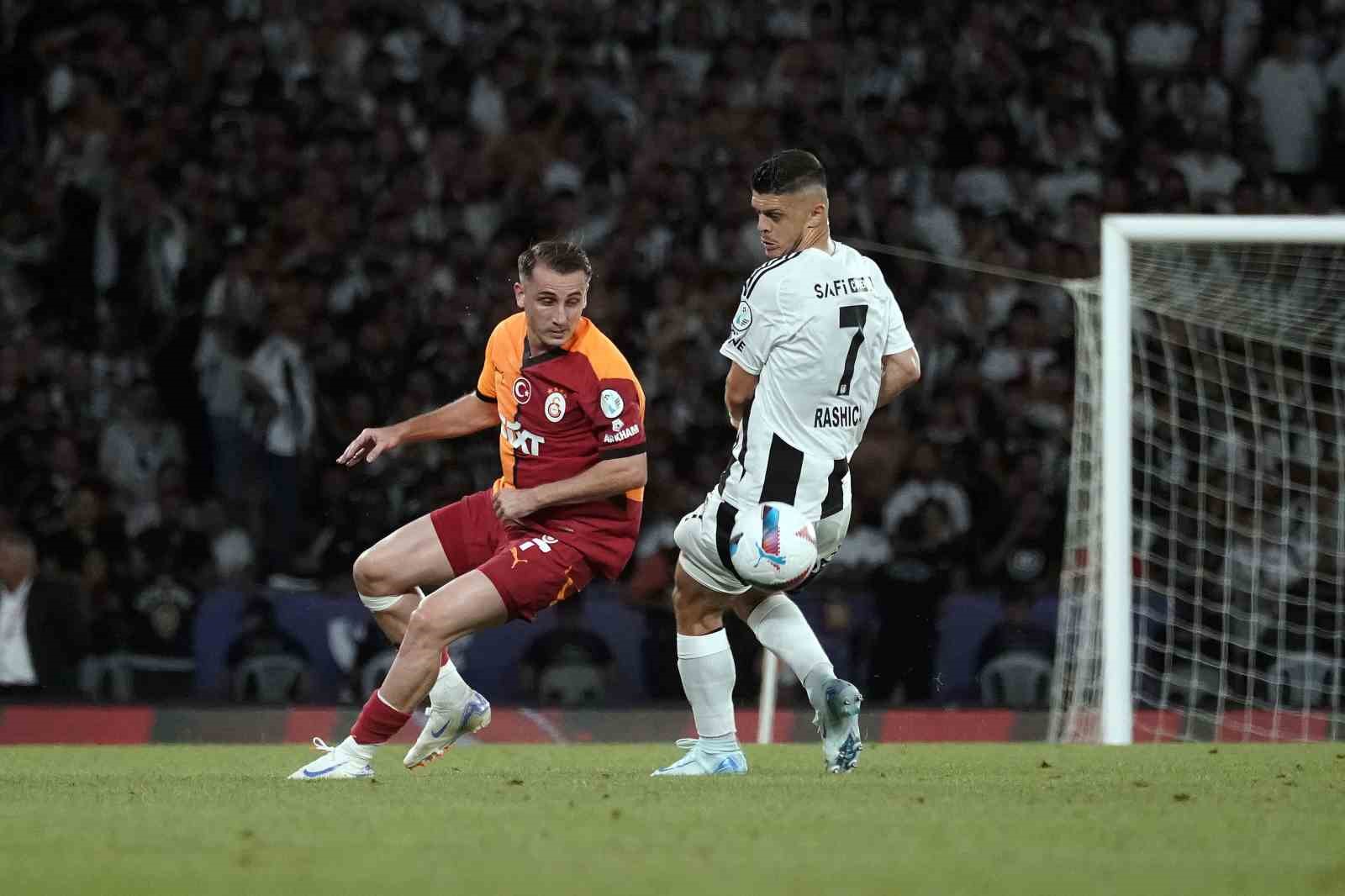 Turkcell Süper Kupa: Galatasaray: 0 - Beşiktaş: 1 (İlk yarı)
