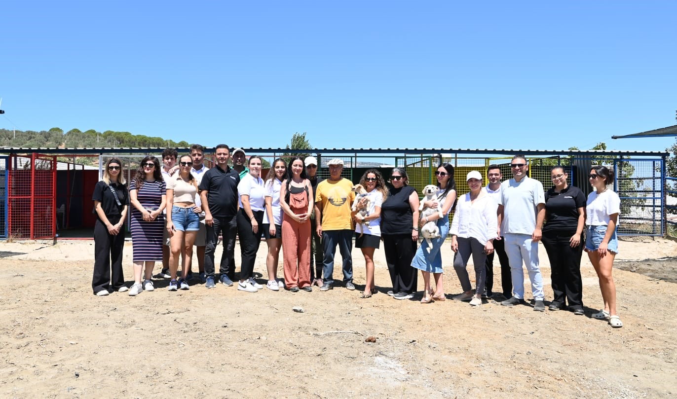 Kuşadası Belediyesi 18 can dostu ömürlük yuvasına kavuşturdu
