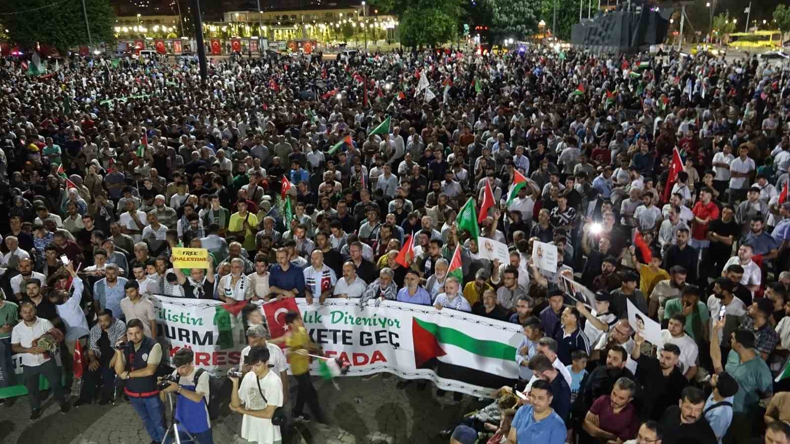 Gaziantep’te binlerce kişi Filistin ve Heniyye için yürüdü
