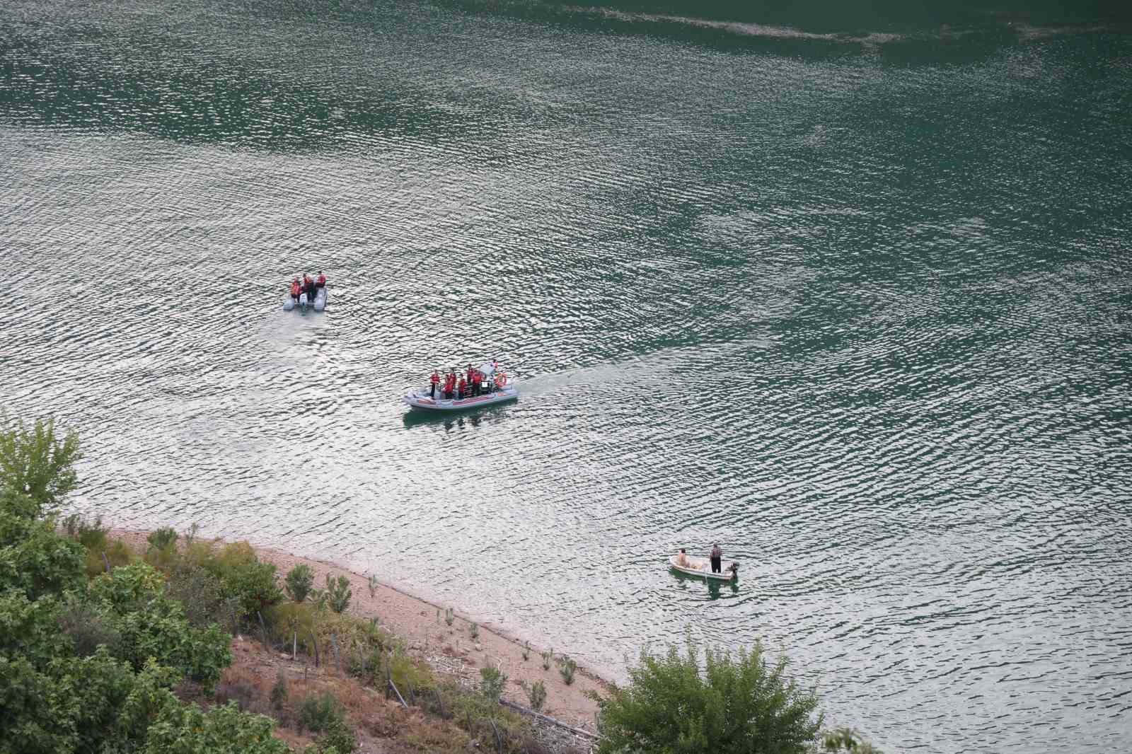 Adana’da düşen helikopterin enkazı tespit edildi
