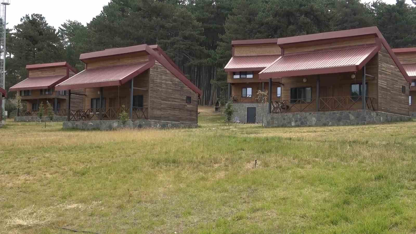 Uludağ’ın güney yamaçlarındaki yayla misafirlerine unutulmaz deneyimler yaşatıyor
