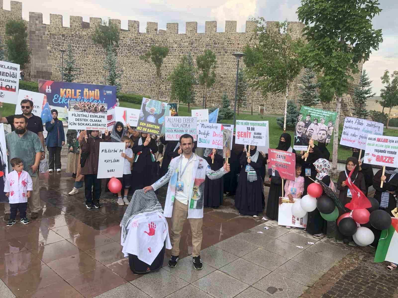 Sağlık çalışanlarının Filistin’de destek, İsrail’e protesto yürüyüşleri devam ediyor
