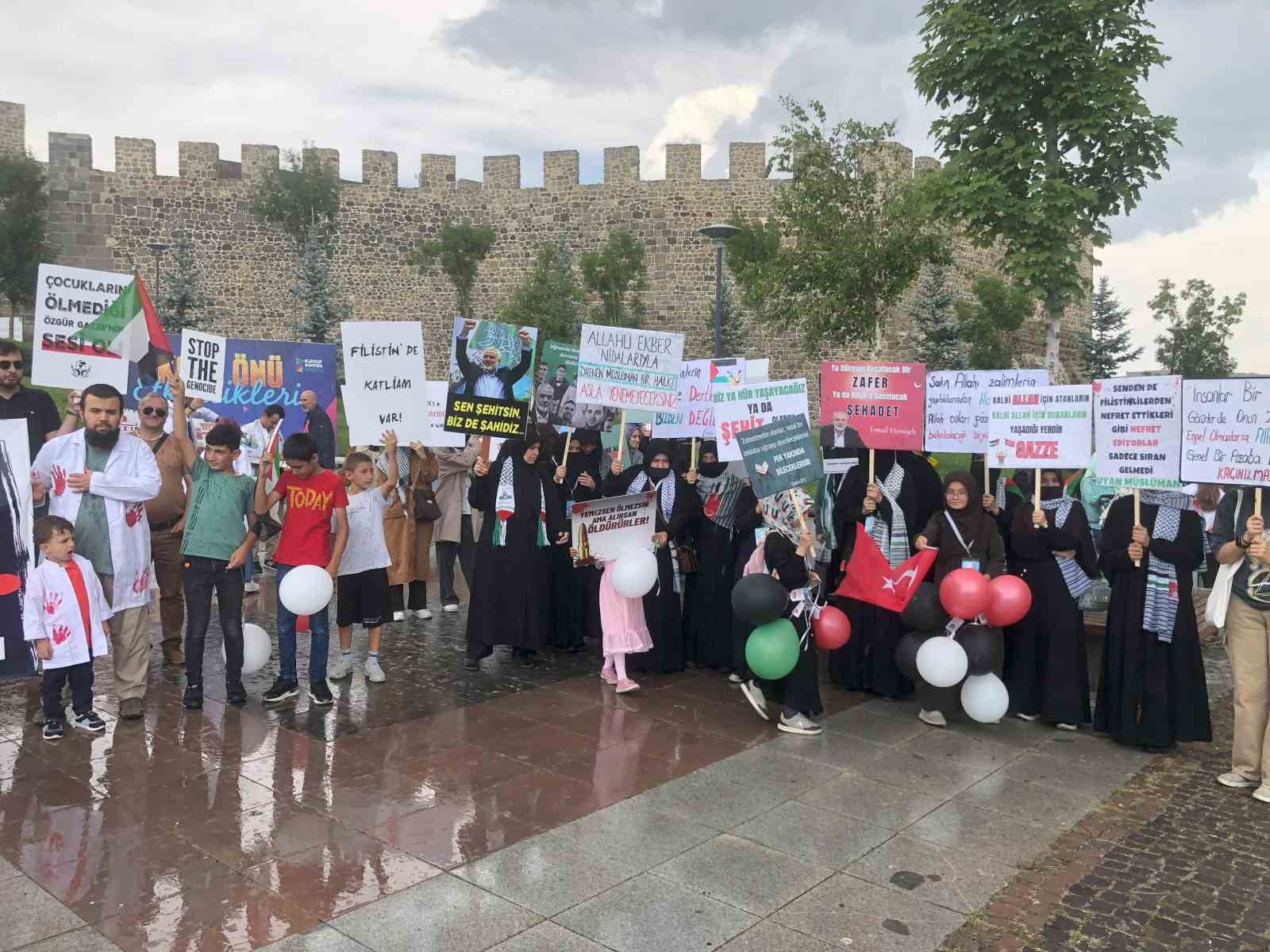 Sağlık çalışanlarının Filistin’de destek, İsrail’e protesto yürüyüşleri devam ediyor
