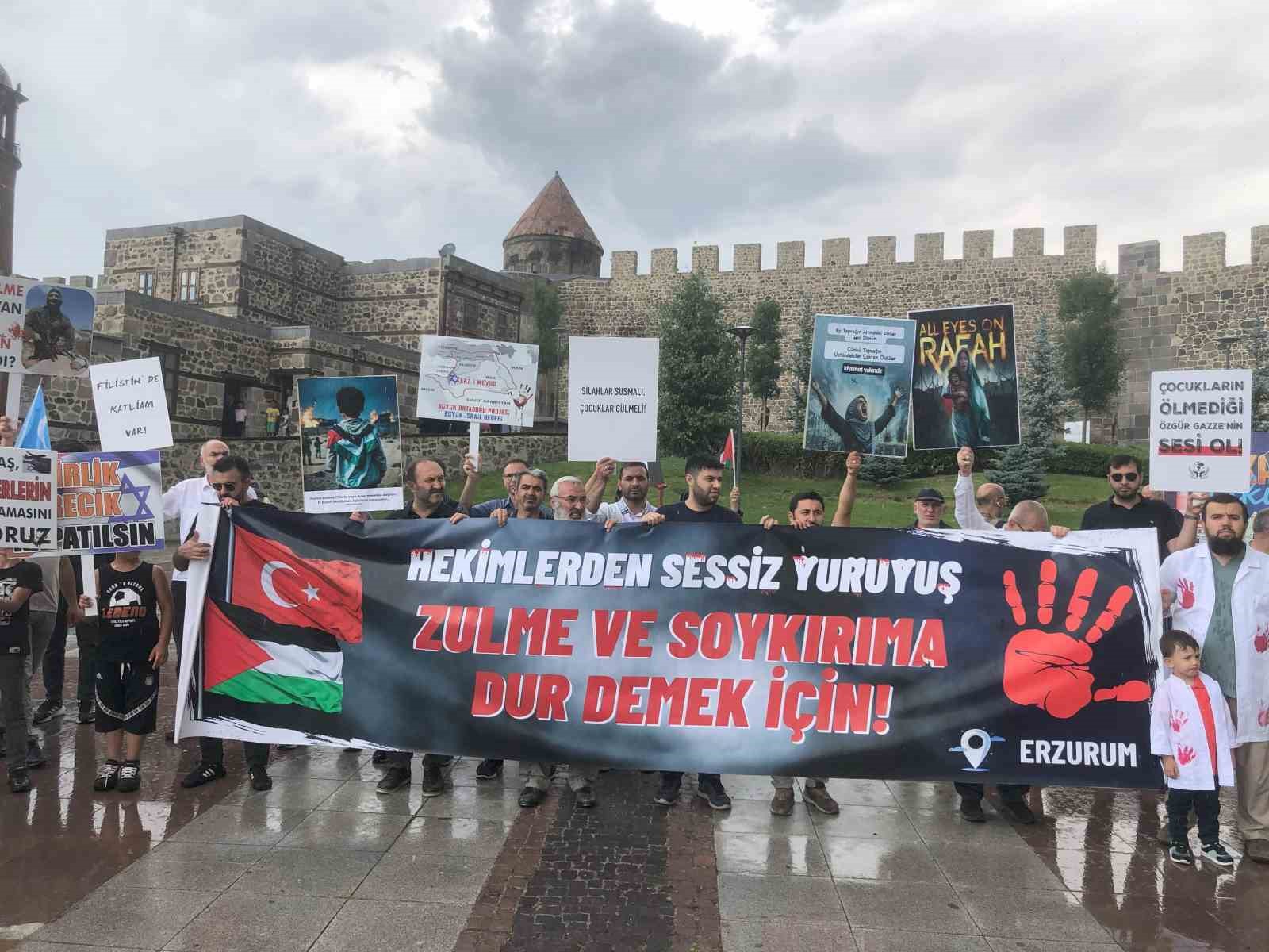 Sağlık çalışanlarının Filistin’de destek, İsrail’e protesto yürüyüşleri devam ediyor
