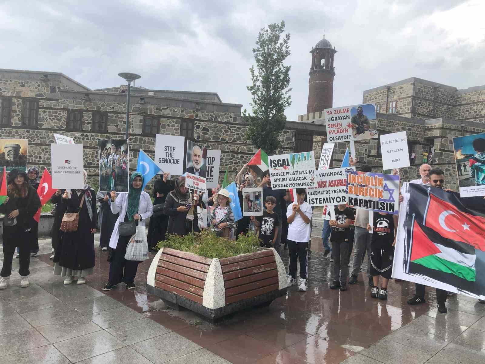 Sağlık çalışanlarının Filistin’de destek, İsrail’e protesto yürüyüşleri devam ediyor
