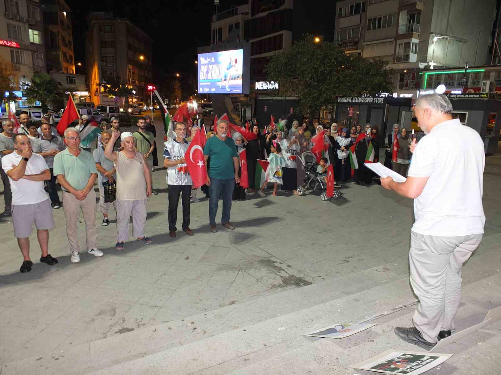 Balıkesir’de Filistin’e destek mitingi düzenlendi
