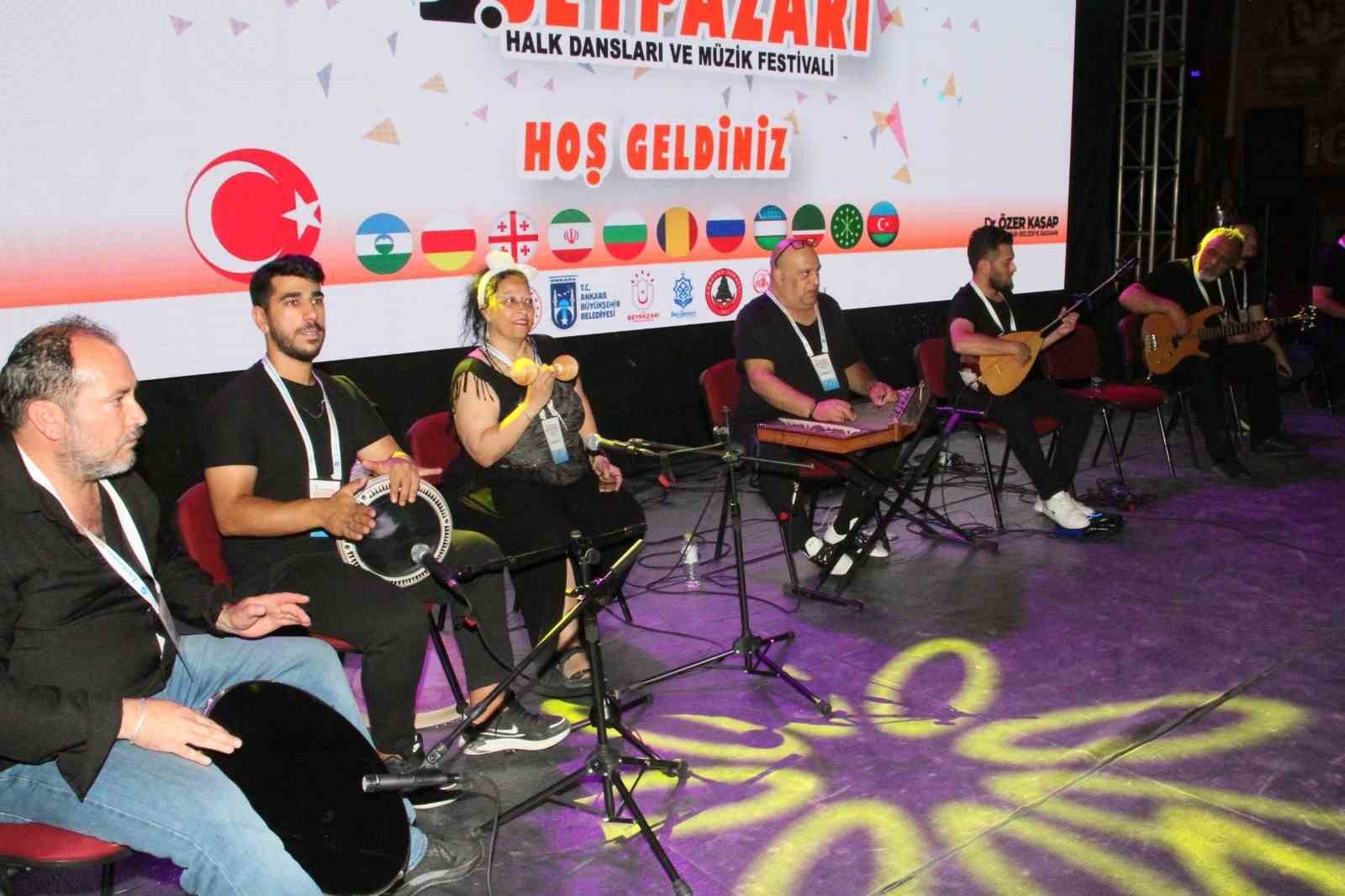 I. Uluslararası Beypazarı Halk Dansları ve Müzik Festivali coşkulu bir kortejle başladı
