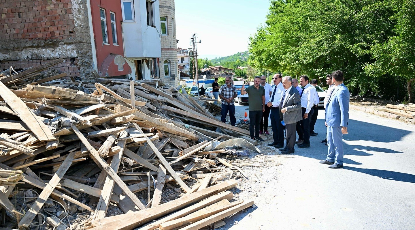 Geçit’ten  Çırmıhtı’da inceleme
