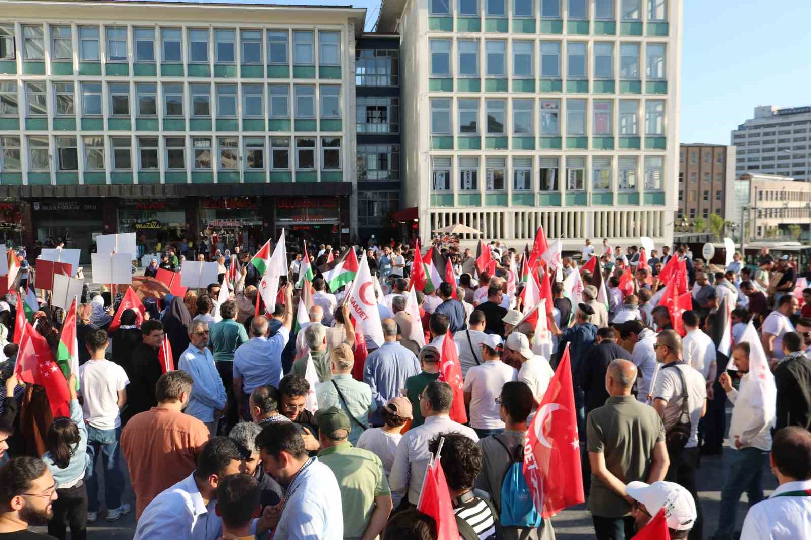 Arıkan; ’Şehitlere Rahmet Zalimlere Lanet’ etkinliğine katıldı
