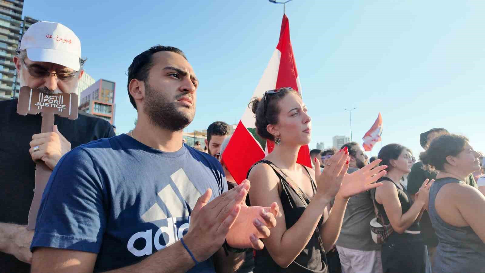 Beyrut Limanı’ndaki patlamada hayatını kaybedenler anıldı
