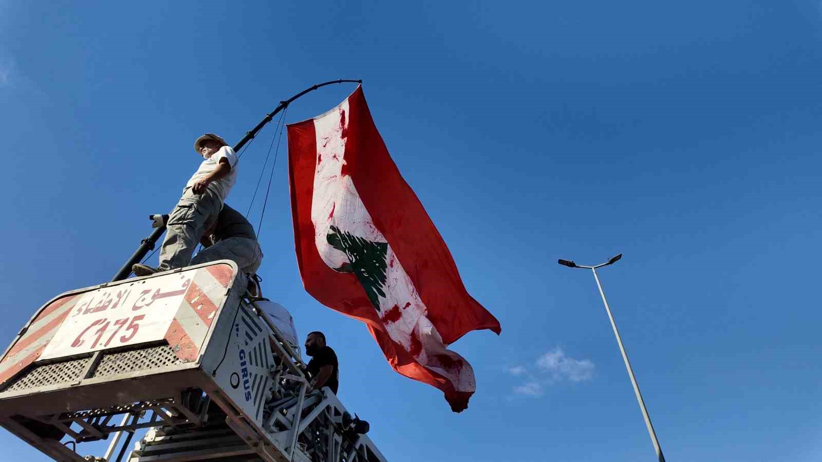 Beyrut Limanı’ndaki patlamada hayatını kaybedenler anıldı
