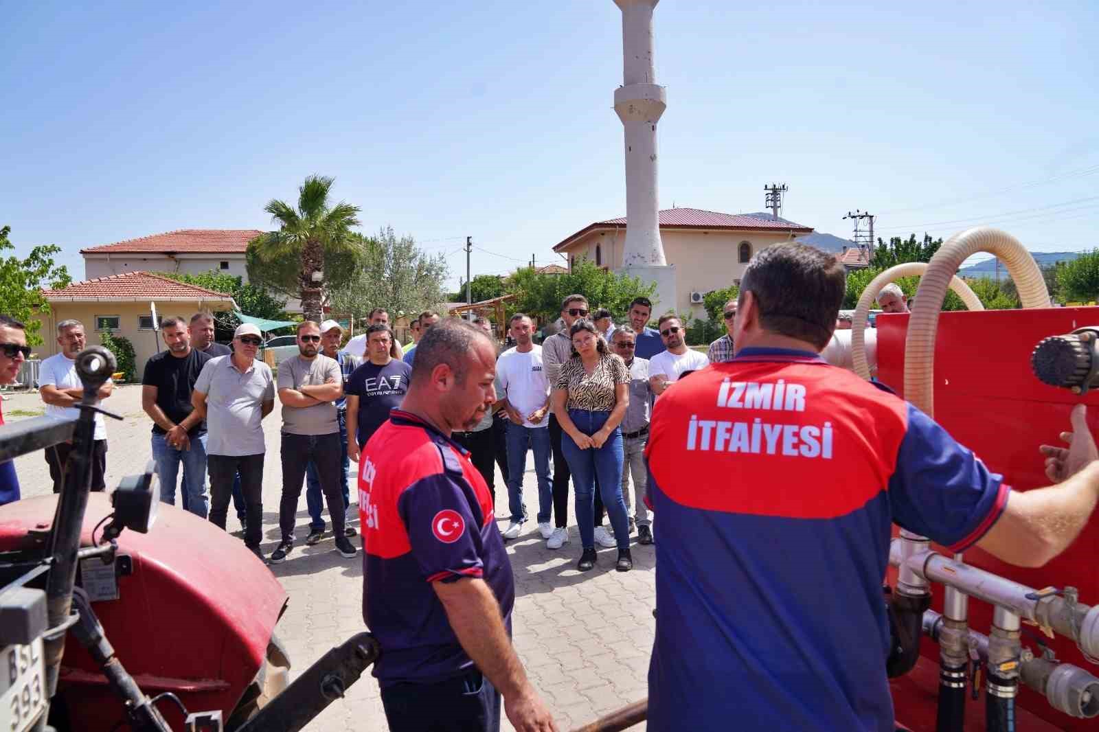 Urla’da ateş savaşçılarına muhtar desteği
