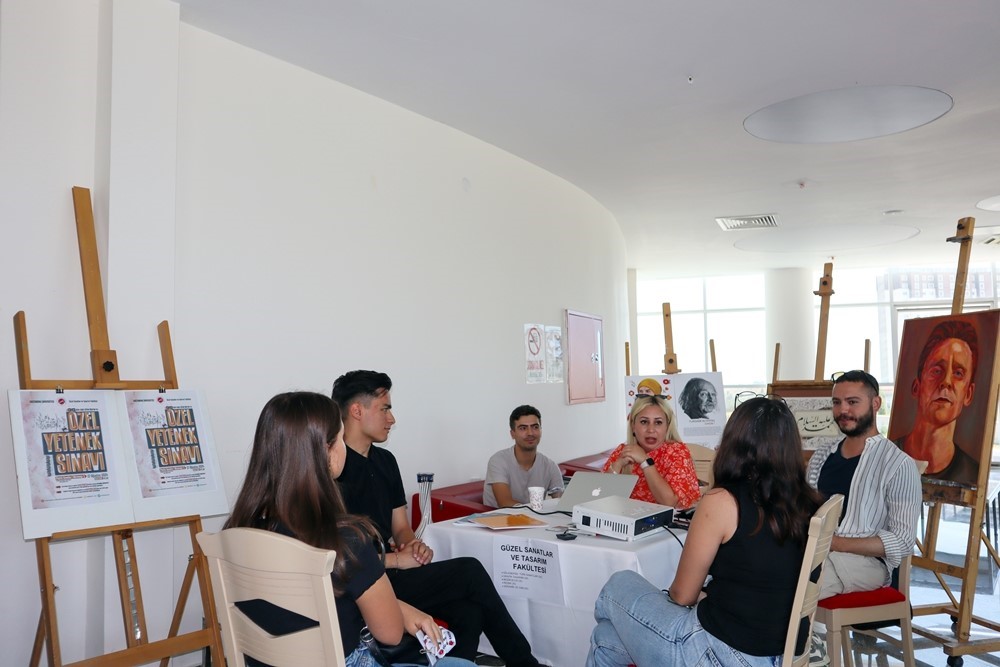 Kastamonu Üniversitesi aday öğrencilerle buluştu
