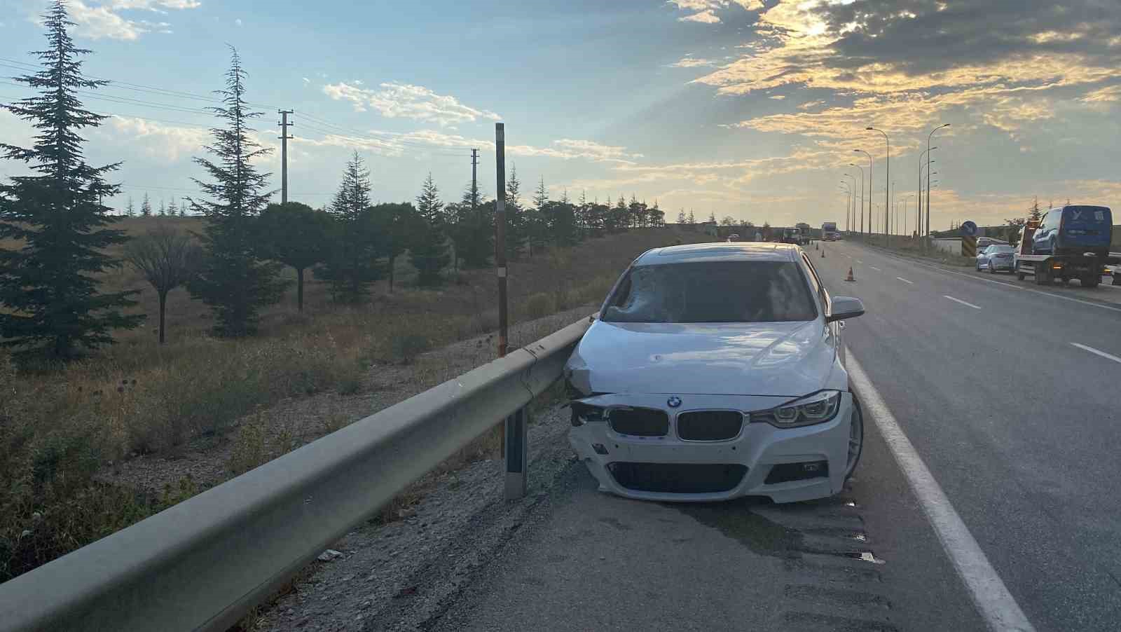 Kazalı otomobilini çekiciye yüklerken başka bir otomobilin çarpması sonucu öldü
