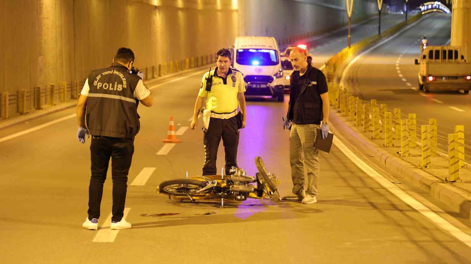 Oğlu kanlar içinde yerde yatan babanın çaresizliği yürekleri dağladı
