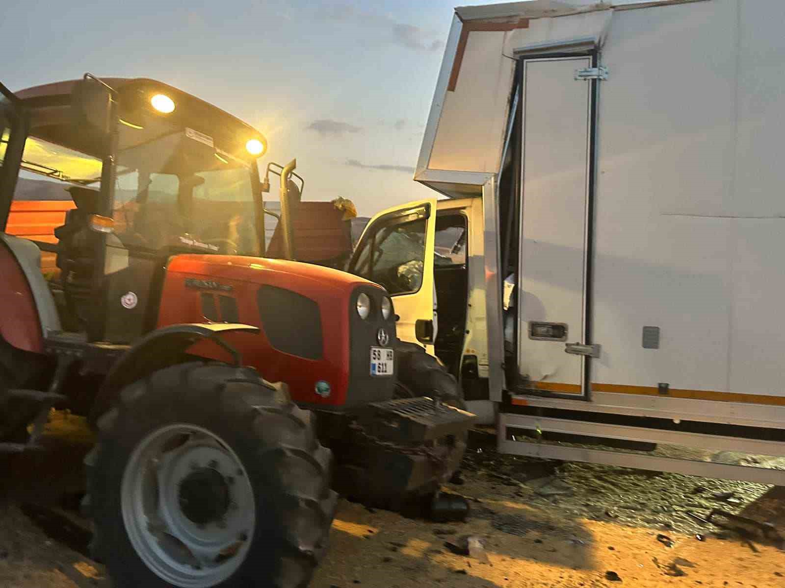 Sivas’ta zincirleme trafik kazası: 6 yaralı
